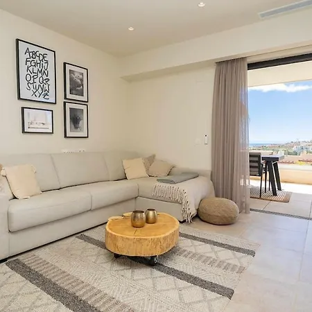 Amazing Seaview Near The Beach! *