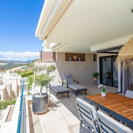 Amazing Seaview Near The Beach!