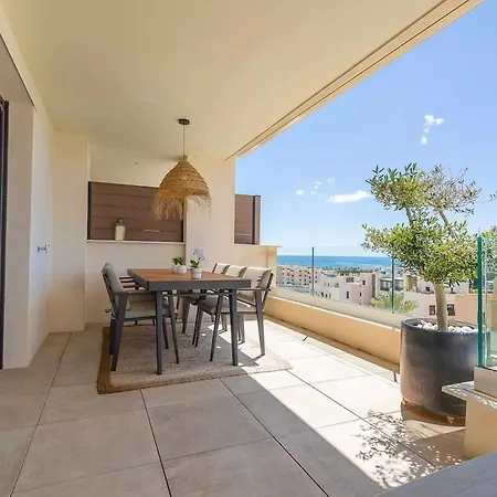 Amazing Seaview Near The Beach! *